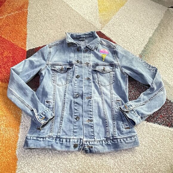 Peanuts Global Artist AVAF Denim Jean Jacket Stretch Charlie Brown Graphic Sz M - Picture 1 of 6